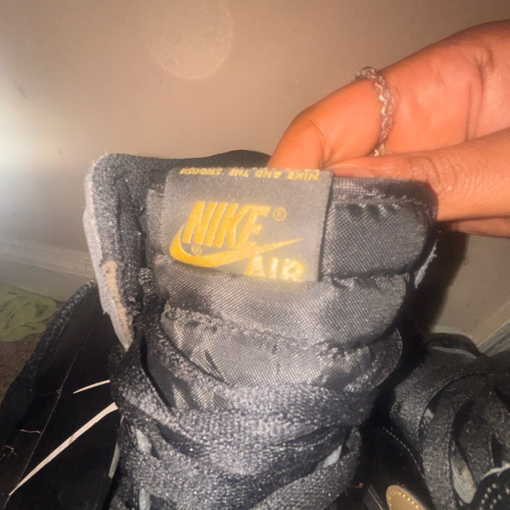 Nike Black and Gold Sneakers - Picture 5 of 6